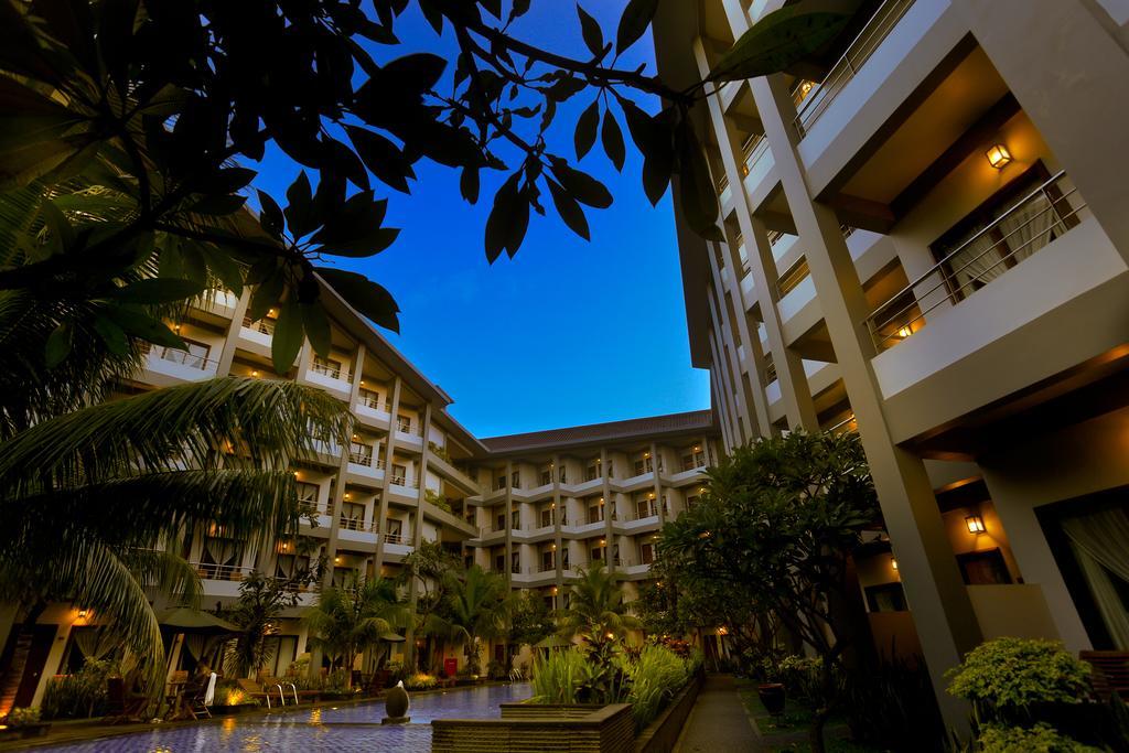 Lombok Garden Hotel Mataram Exterior photo