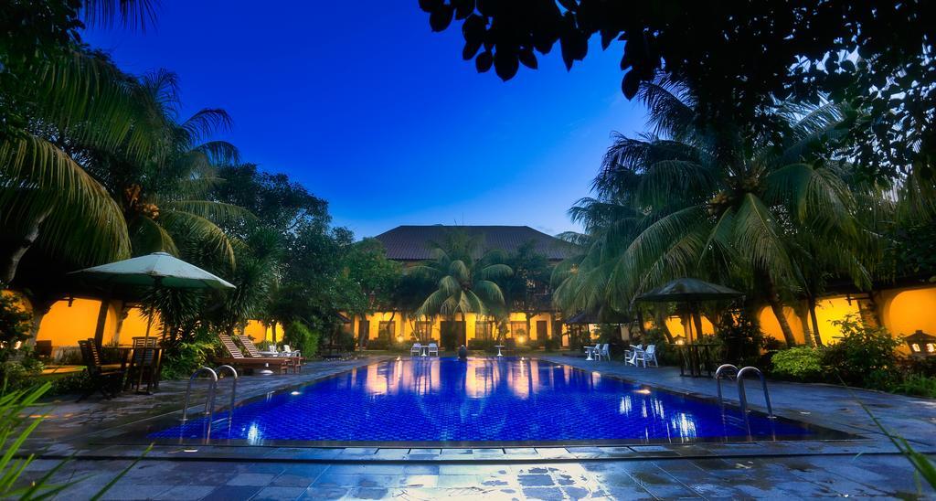 Lombok Garden Hotel Mataram Exterior photo
