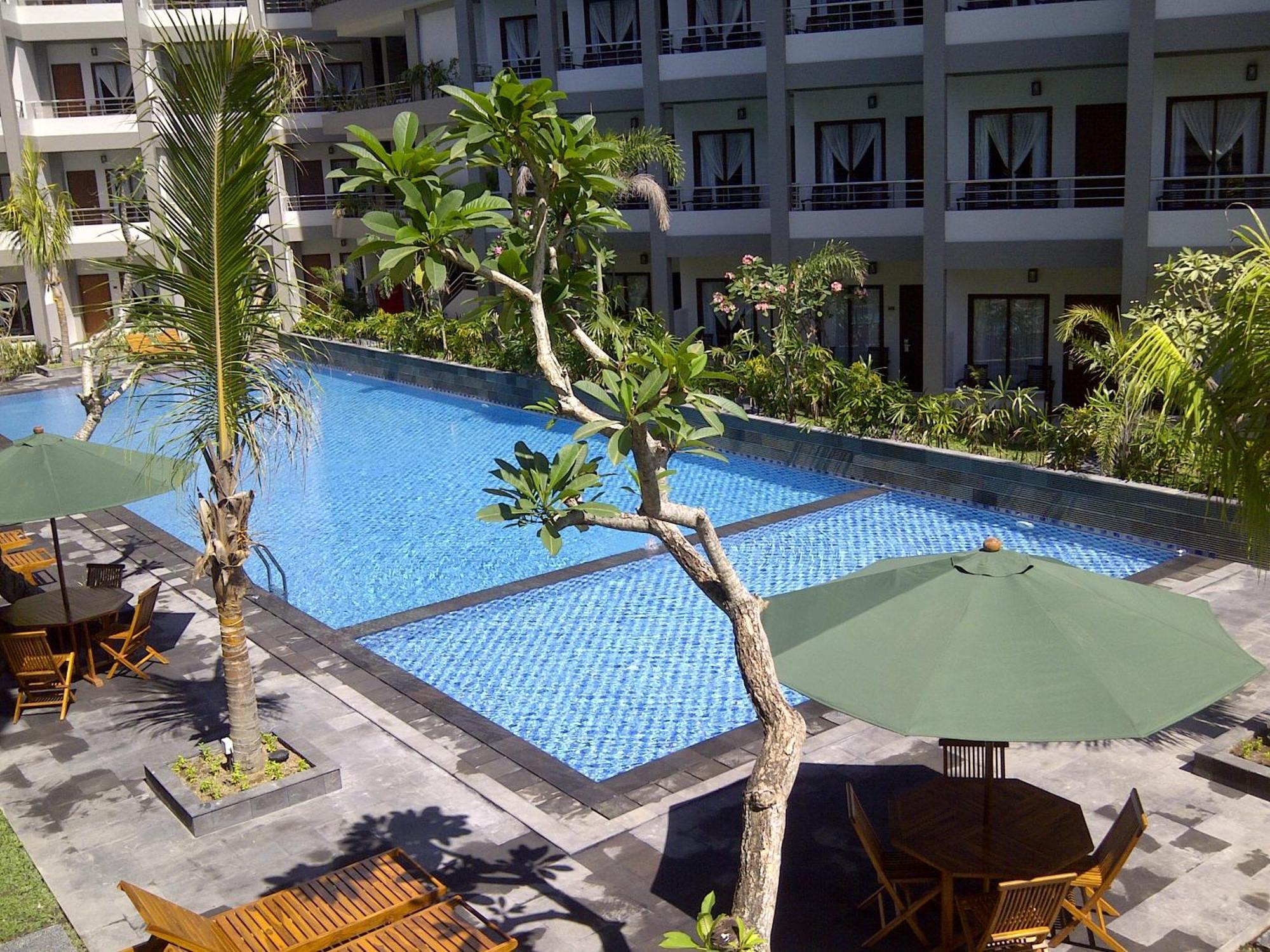 Lombok Garden Hotel Mataram Exterior photo