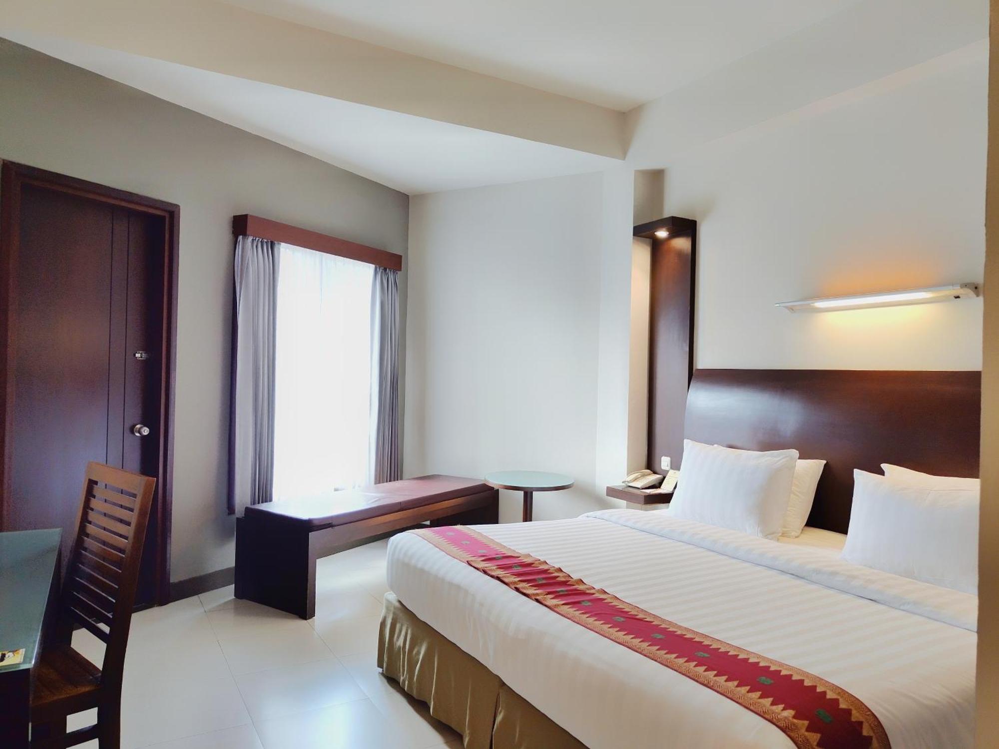 Lombok Garden Hotel Mataram Exterior photo