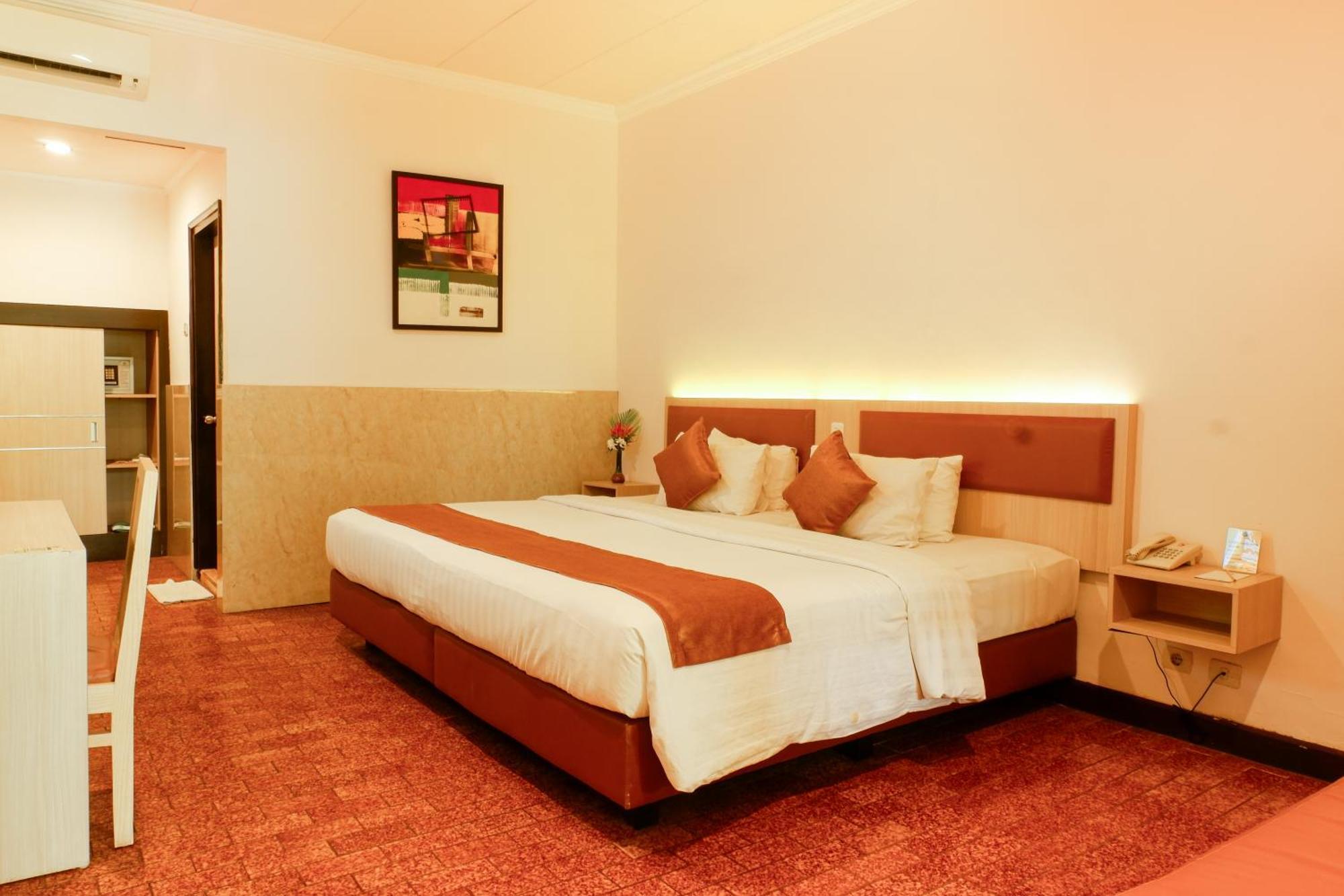 Lombok Garden Hotel Mataram Exterior photo