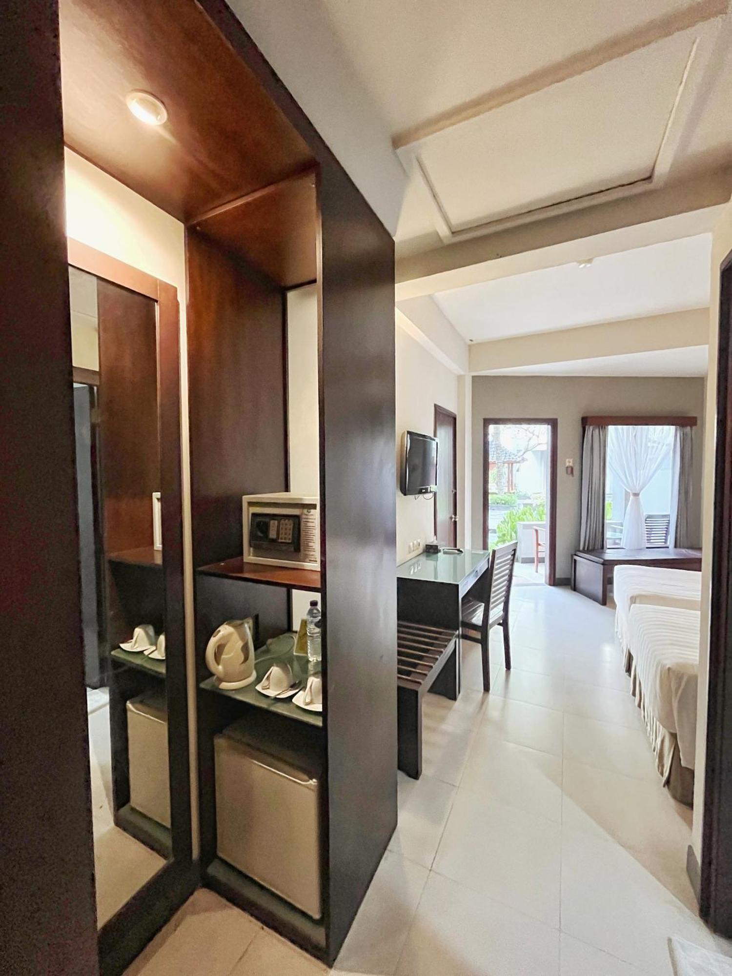 Lombok Garden Hotel Mataram Exterior photo