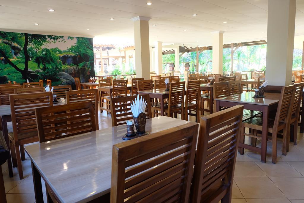 Lombok Garden Hotel Mataram Exterior photo